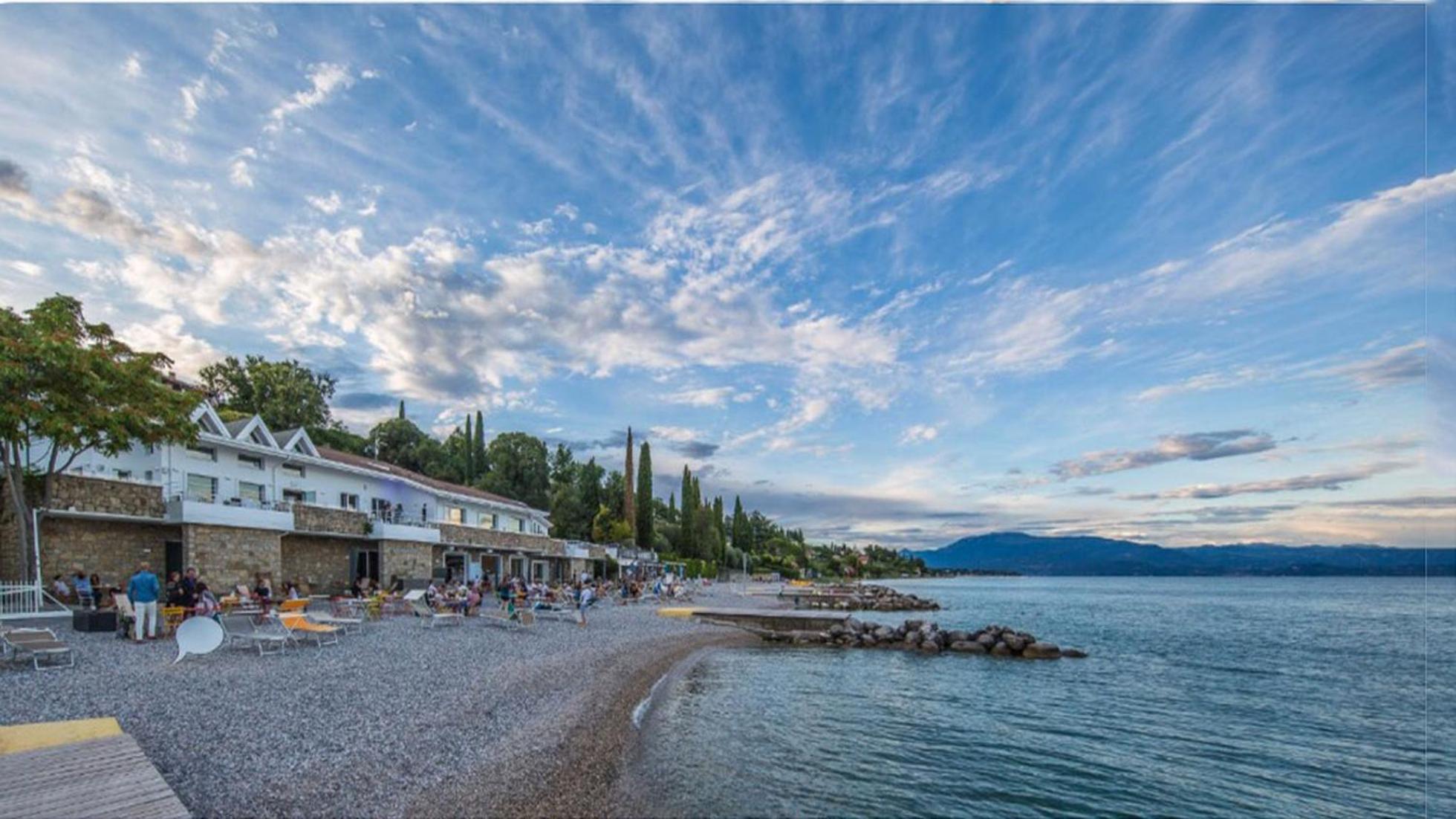 Appartamento Al Castello Padenghe sul Garda Exteriör bild