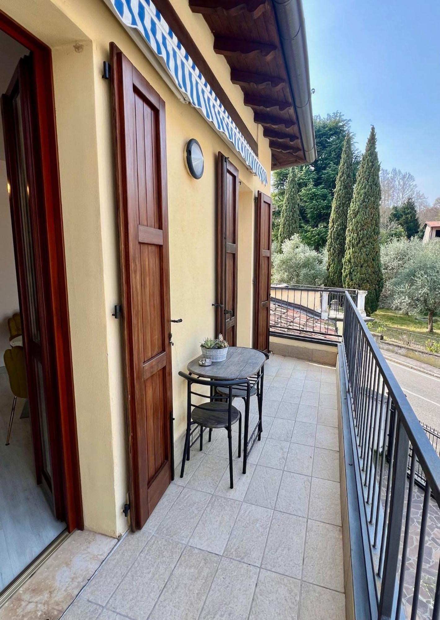 Appartamento Al Castello Padenghe sul Garda Exteriör bild