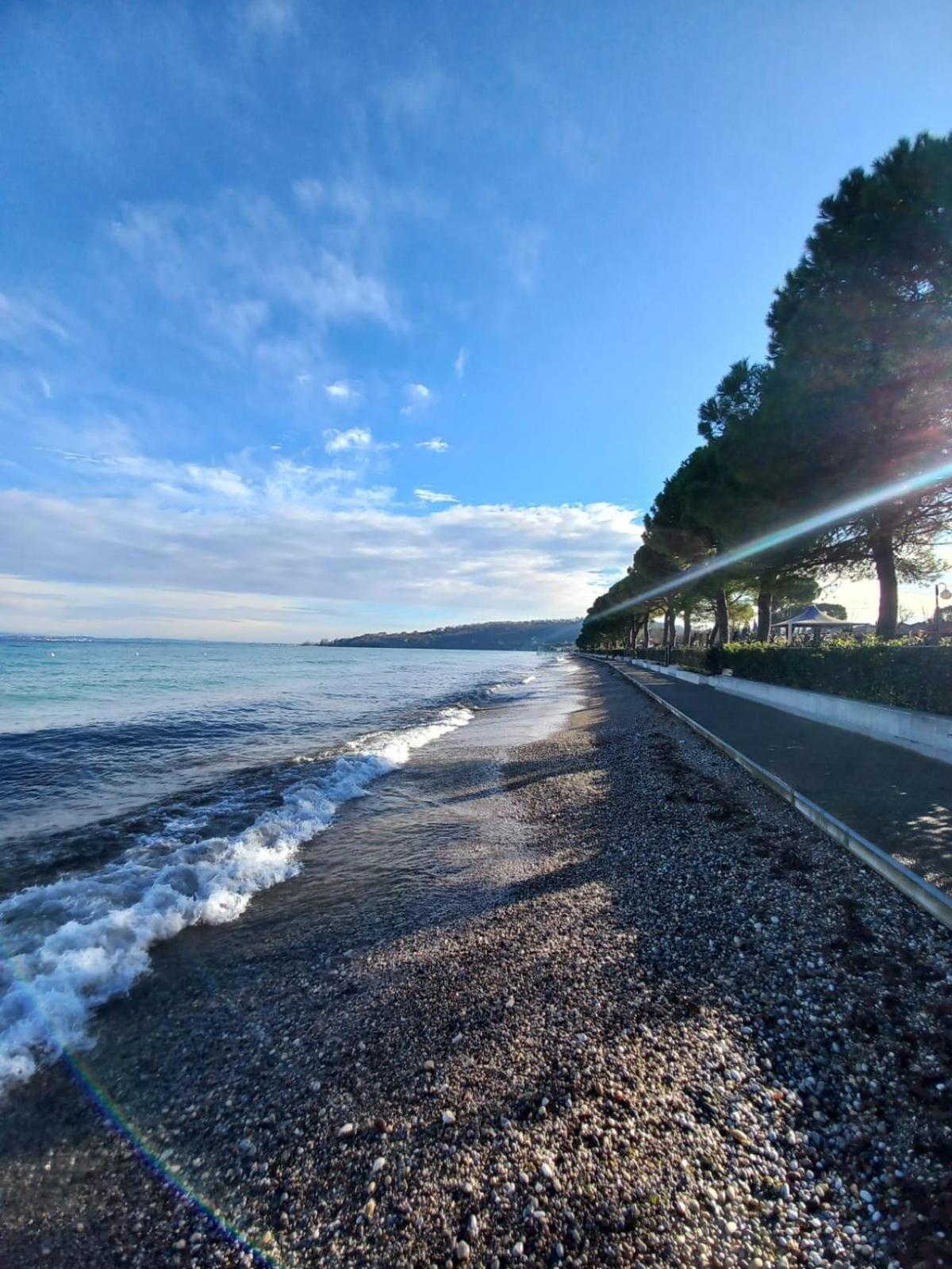 Appartamento Al Castello Padenghe sul Garda Exteriör bild